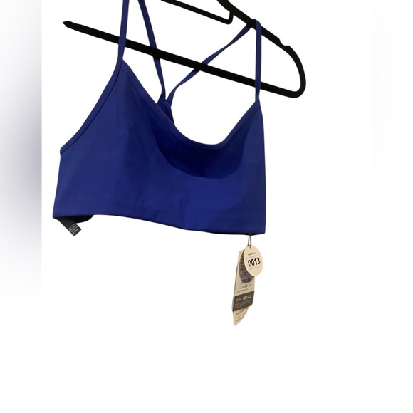 NWT Vuori AllTheFeels bra COPENHAGEN Size: L - Picture 2 of 4